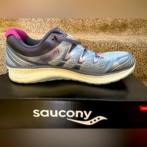 Saucony Triumph ISO Women’s Size 10